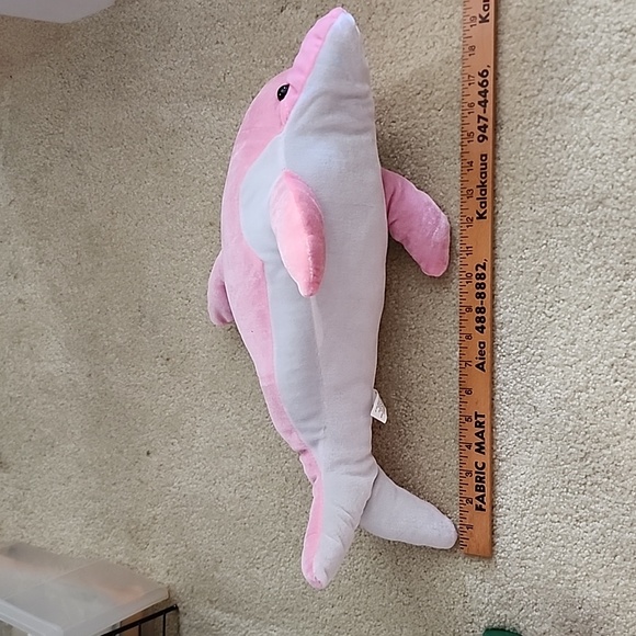 Pink dolphin - Picture 3 of 4